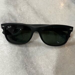 Ray bans black
